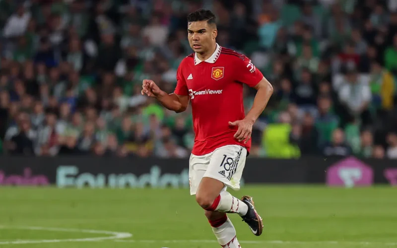 صراع برازيلي منتظر.. إنتر ميامي يهدد صفقة انتقال كاسيميرو إلى دوري روشن